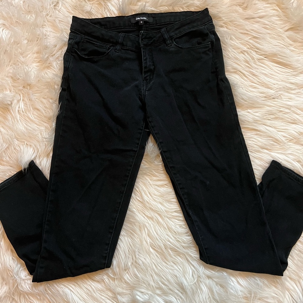 Daisy Fuentes straight leg black jeans